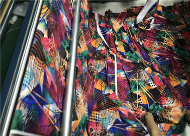 स्ट्राइप एनर्जी ब्रा के लिए डिजिटल प्रिंटिंग वेट बुनाई पुनर्नवीनीकरण पॉलिएस्टर कपड़े