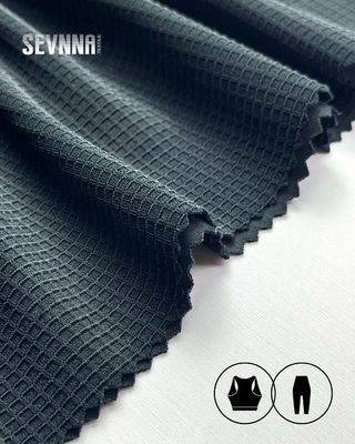 160 सेमी चौड़ाई यूवी उच्च प्रदर्शन एक्टिववियर के लिए पुनर्नवीनीकरण पॉलिएस्टर के साथ 50+ रनिंग कपड़े की रक्षा करें