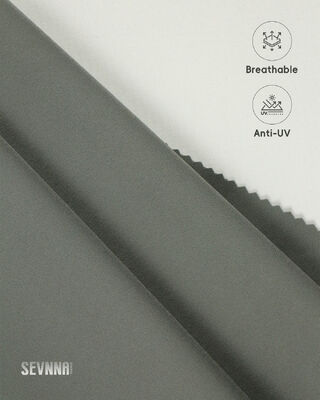 एथलेटिक वस्त्रों के लिए 147 सेमी चौड़ाई और लोचदार हेम के साथ 175Gsm रनिंग कपड़े