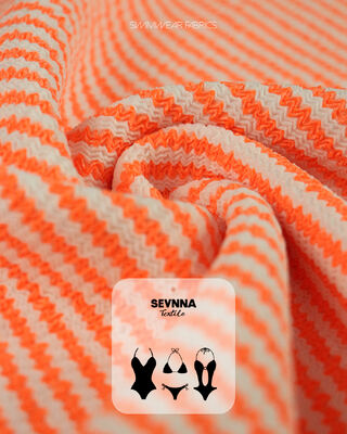 95% पुनर्नवीनीकरण पॉलिएस्टर + 5% स्पैन्डेक्स, 280gsm वजन और स्विमवियर के लिए उच्च सांस लेने की क्षमता के साथ प्रीमियम टेक्सचर्ड स्विम फैब्रिक