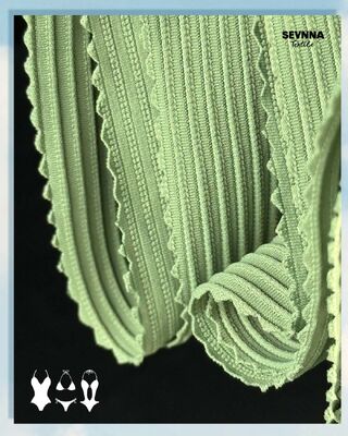 टिकाऊ परिधान के लिए जैक्वार्ड शैली और पुनर्नवीनीकरण नायलॉन स्पैन्डेक्स के साथ 210 ग्राम डबल बुना हुआ कपड़े