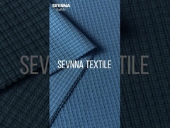 हमारे सांस लेने योग्य और लचीले योगा पहनने के कपड़े के साथ शांत और आरामदायक रहें